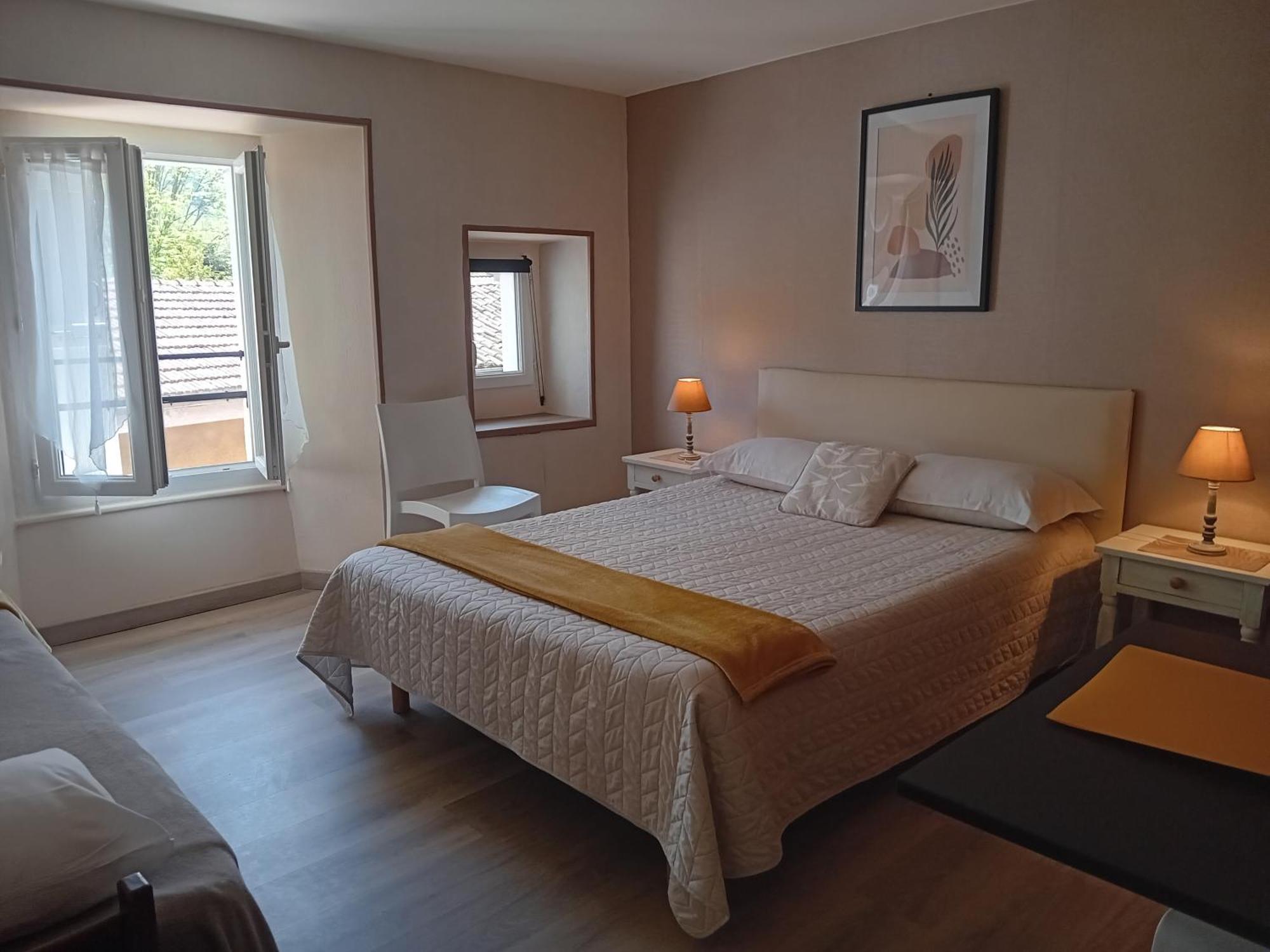 Hotel La Gravenne Thueyts Экстерьер фото
